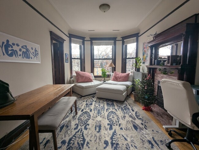 Photo - 864 W Newport Ave Unit 3