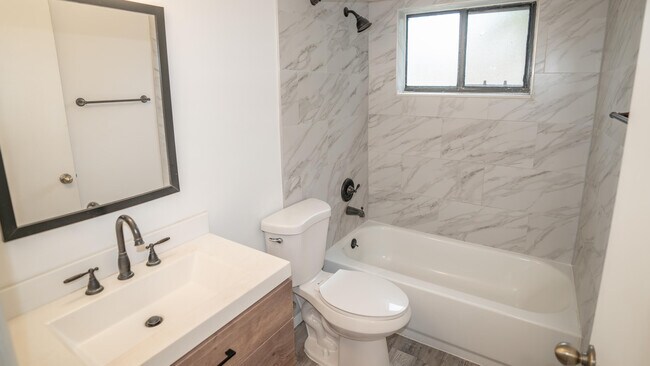 Photo - 136 NW 60th Ave Unit 7-2