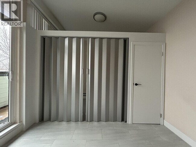 Photo - 191 E 11th Ave