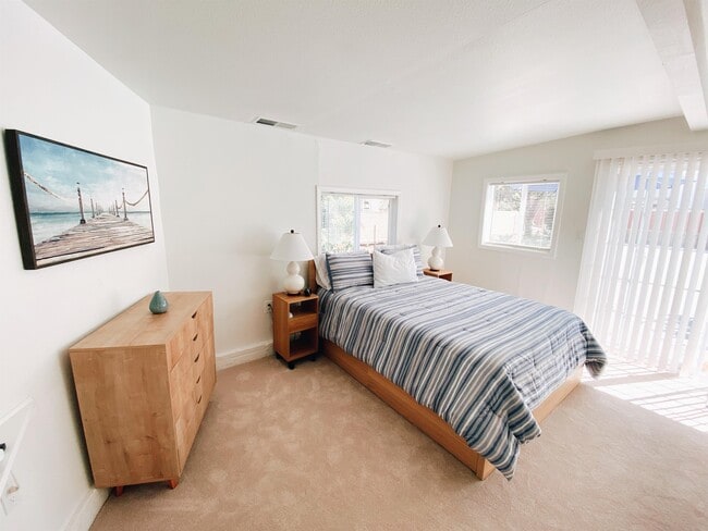 Photo - 2404 Chatsworth Blvd