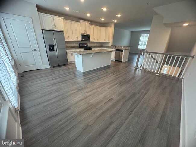 Photo - 203 Pomegranate Ln