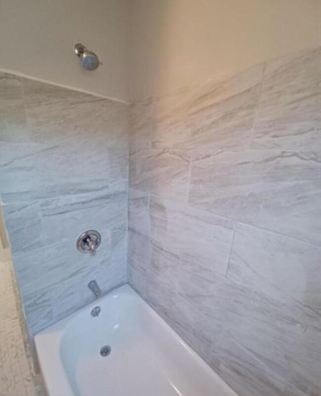 Photo - 4621 Howell St Unit 4