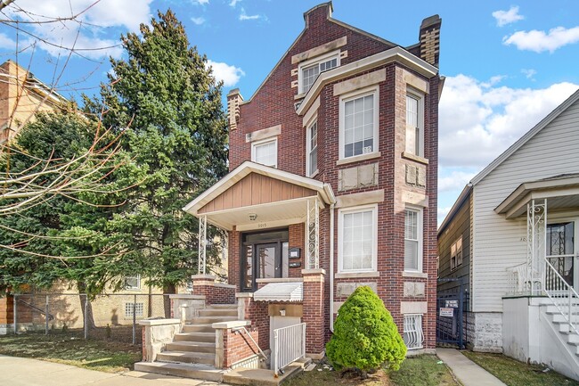 Photo - 3015 S 49th Ave House
