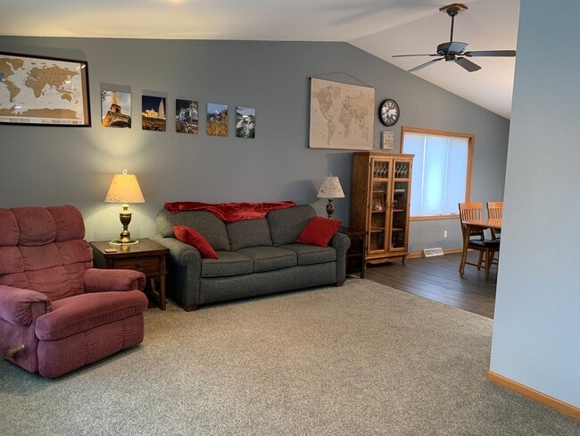 Photo - Executive 3 Bedroom Home