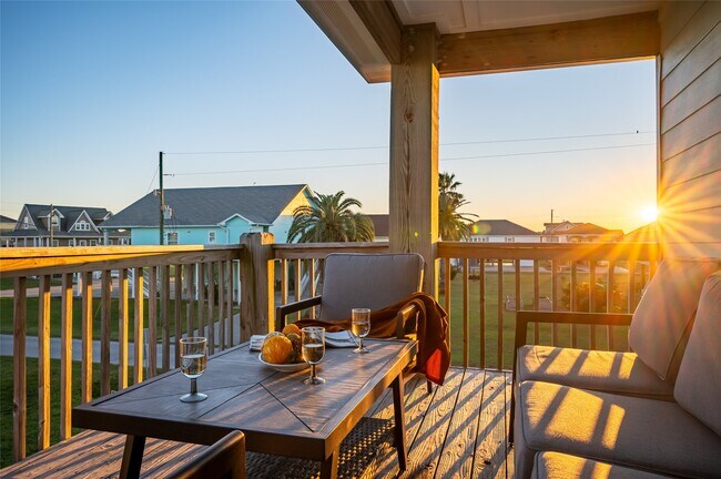 Photo - 960 Crane Ln