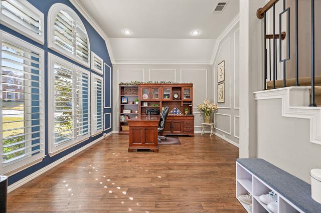 Photo - 1093 Woodbriar Dr