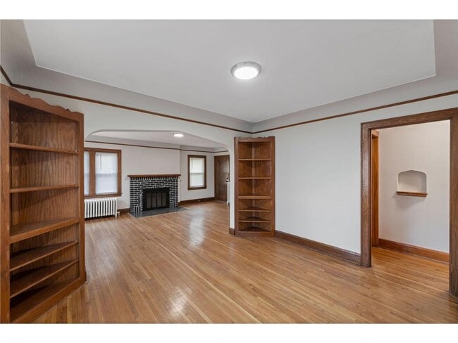 Building Photo - 4253 N James Ave