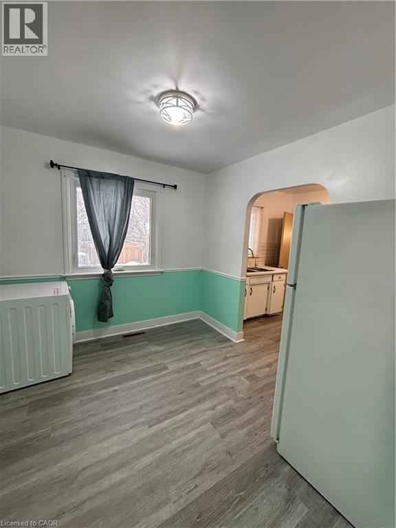 Photo - 118 Jacobson Ave