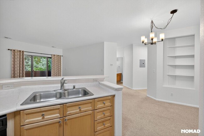 Photo - 7408 S Alkire St