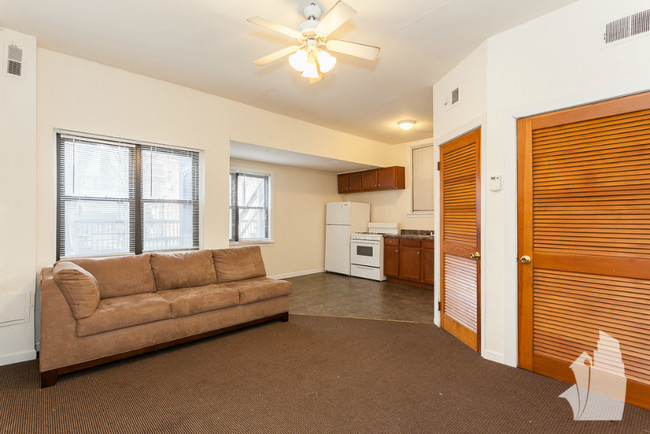 Photo - 2254 N Southport Ave Unidad 2