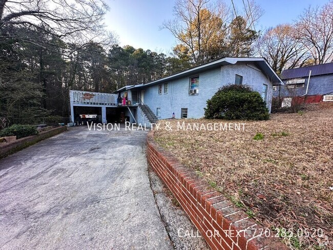 Building Photo - Newly Renovated 3BR 1 BA Unit A Rental