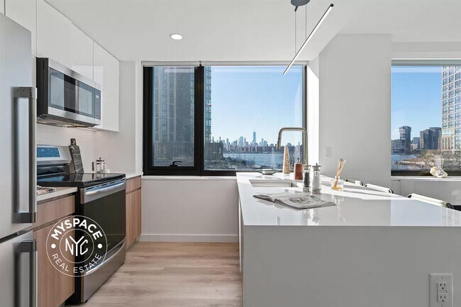 Photo - 77 Commercial St Apartment Unit 102S