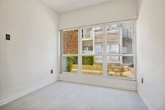 Spacious Dallas Condo with Unbeatable Storage, Private Patio & Carport