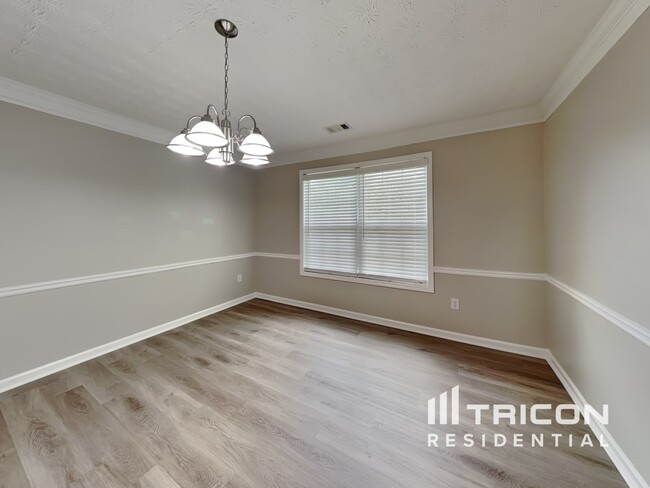 Photo - 714 Thompson Ridge Dr