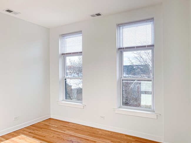 Photo - 1841 S Carpenter St Unit 3R