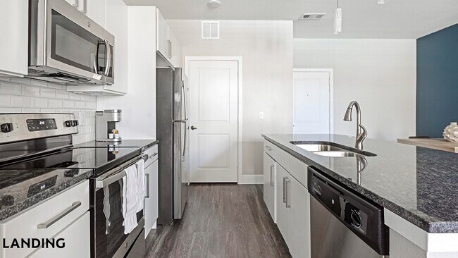 729 Junction Dr Unit A141