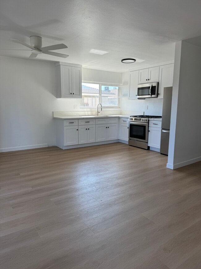 Photo - 2232 E Joana Dr Unidad D