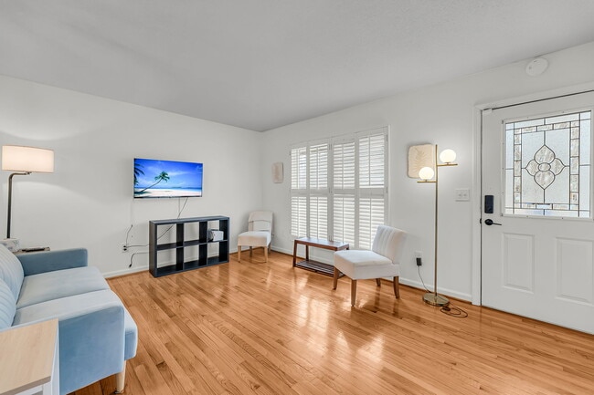 Photo - 1417 Rainbow Rd Unit 1