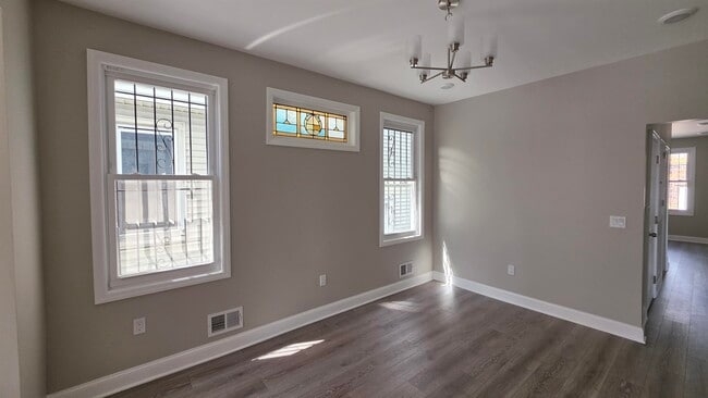 Photo - 218 Dwight St Unidad 1