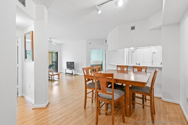 Building Photo - 2727 Anzio Ct Unit 307