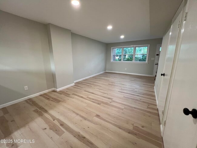 Photo - 15 Briar Mills Dr