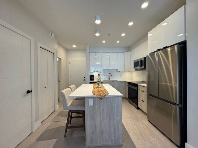 Photo - 11655 Fraser St Unit 402