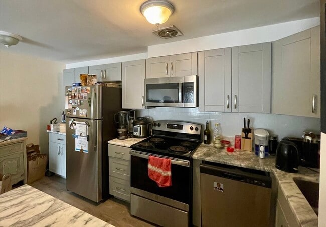 50 Green St Unit 109