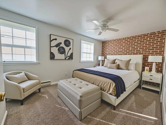 Photo - 211 Grandview Cir