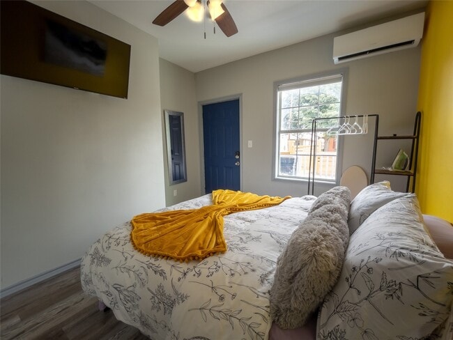 Building Photo - 7124 Avenue F Unit 2 Rental