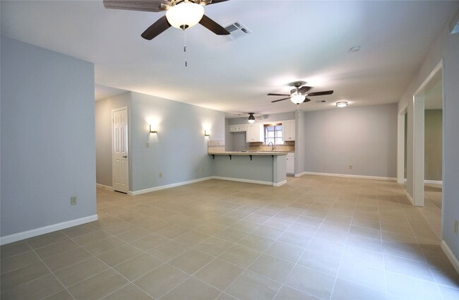 Photo - 2806 Bluebonnet St