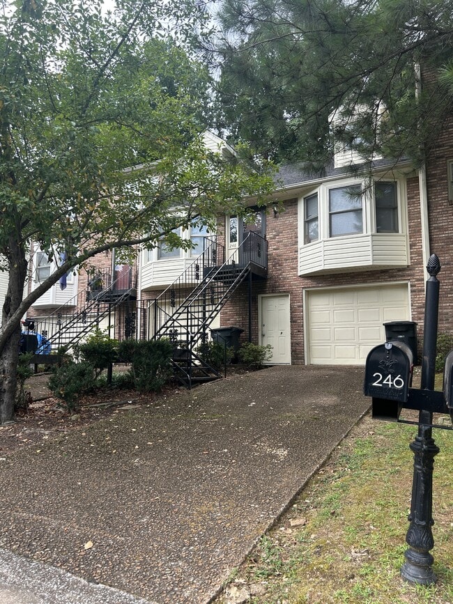 Photo - 246 Woodcastle Dr House