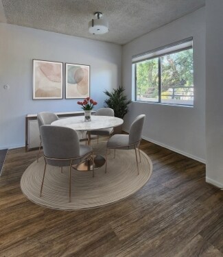 Photo - 10323 Missouri Ave