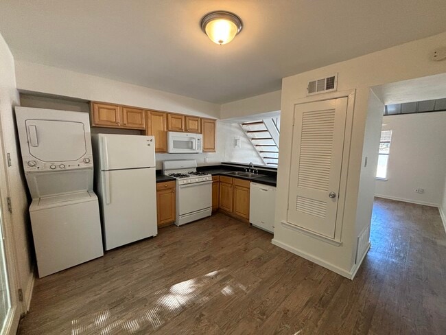 Kitchen - 3446 Willowrun Dr