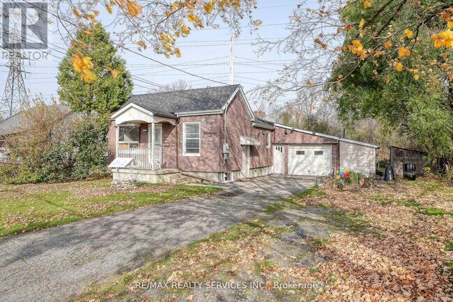 Photo - 24 Norlan Ave
