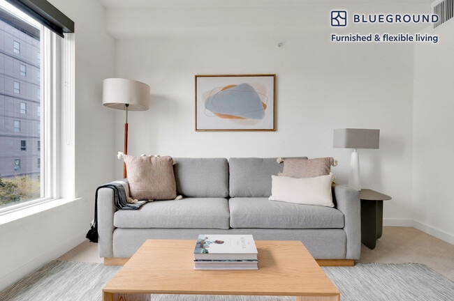 Photo - 10301 NE 10th St Unidad FL8-ID336