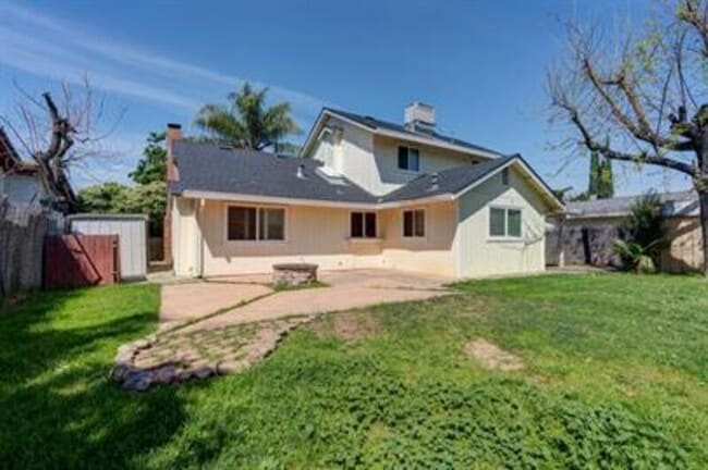 Photo - 2768 Saratoga Ave