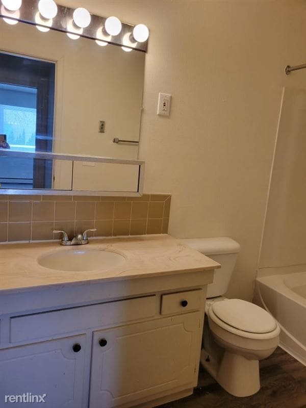 Shaker House Apartments Charlotte, MI