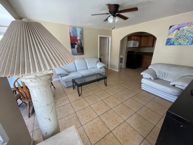 Photo - 5811 Lindo Paseo Unidad 1