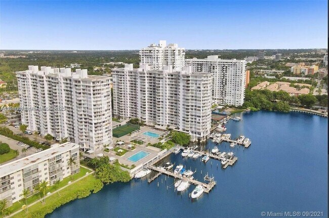Photo - 18031 Biscayne Blvd Unit 1402
