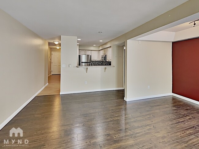 Photo - 2530 15th Ave W Unit 501