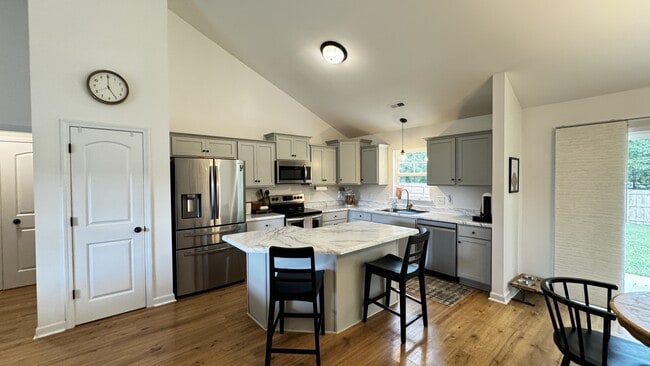 Photo - 225 Westfield Dr