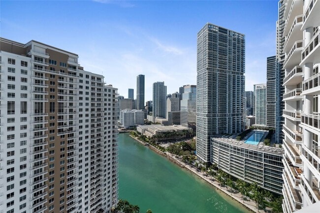 Photo - 901 Brickell Key Blvd Unidad 2801