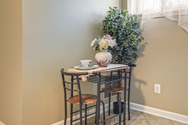 Photo - 5929 Camberly Ave