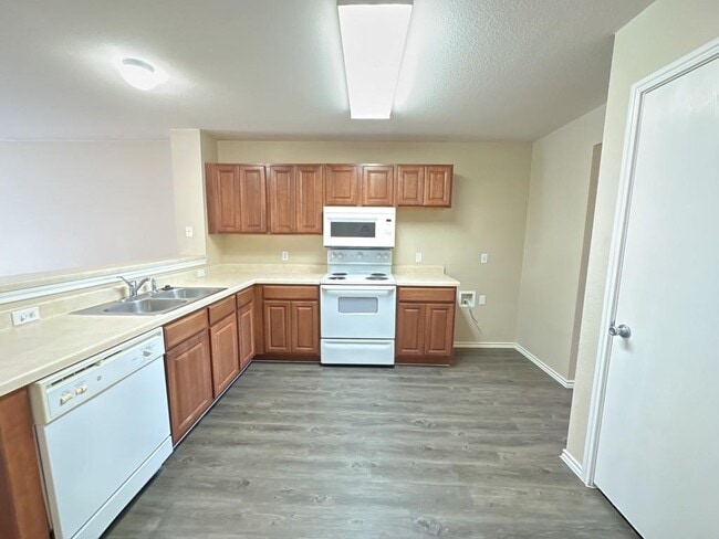 1000 Bluff Meadow Cove