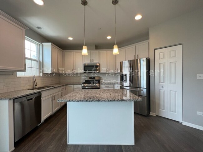 4435 Monroe Ct