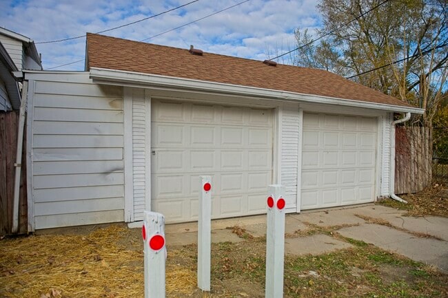 Photo - 447 N Beville Ave