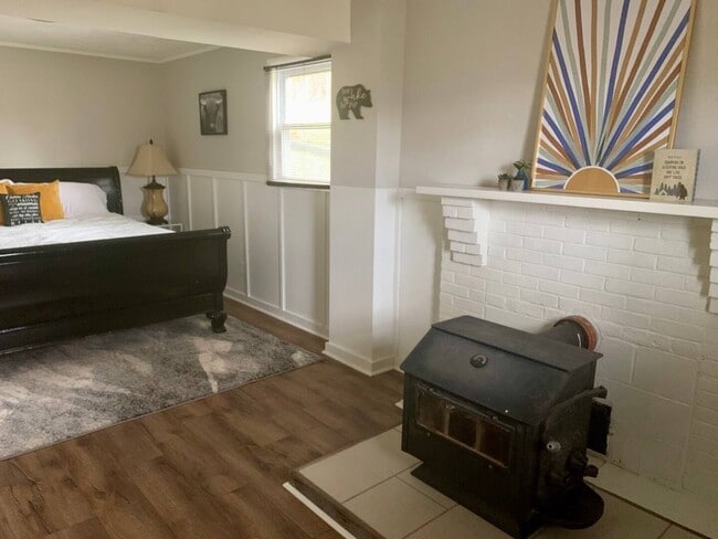 Photo - 621 Durrett Town Rd