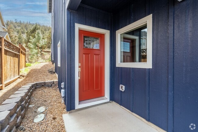 Building Photo - 1773 NE Lotus Dr Unit 2 Rental