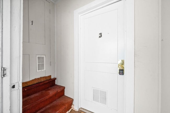 Building Photo - 416 S 2nd St Unit 3