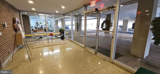 Photo - 520 N St SW Unit S-316